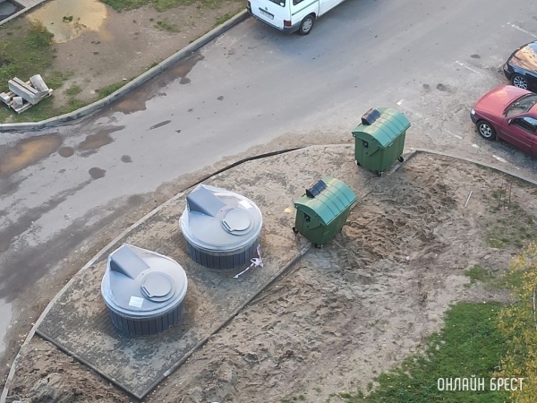 В Бресте еще в одном микрорайоне установят заглубленные контейнеры для мусора
