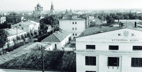 
                Читатель: Это Брест. Узнали место на фото?
            