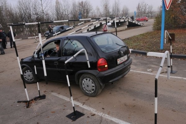С аудиозаписью, но без экзаменационных карточек. Сдаем на «права» по-новому С аудиозаписью, но без экзаменационных карточек. Сдаем на «права» по-новому