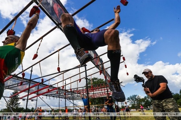 Гонки с препятствиями Bison Race в Бресте. Фото и видео