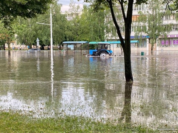 Залитые улицы. Стихия в Минске разыгралась не на шутку