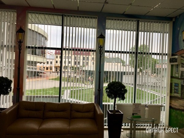 
                Читатель: Крутое оформление стен появилось в банке на Советской в Бресте. Как вам?
            