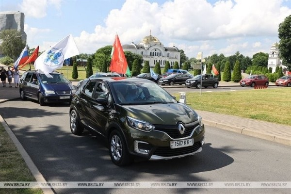От мемориального комплекса «Брестская крепость-герой» стартовал автопробег до Москвы