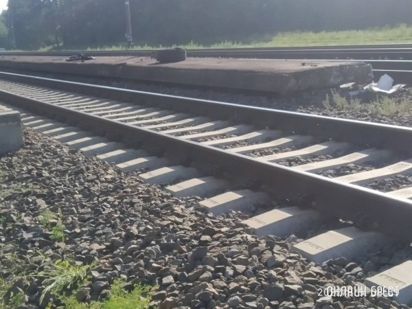 Поезд врезался в легковушку в Брестской области. Стали известны подробности Поезд врезался в легковушку в Брестской области. Стали известны подробности