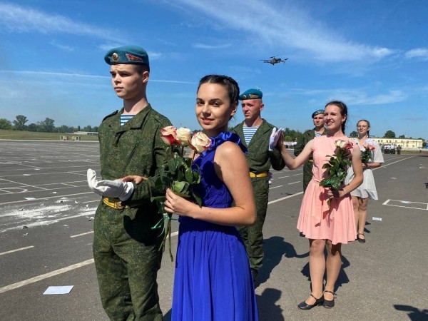 В Бресте празднуют День ВДВ
