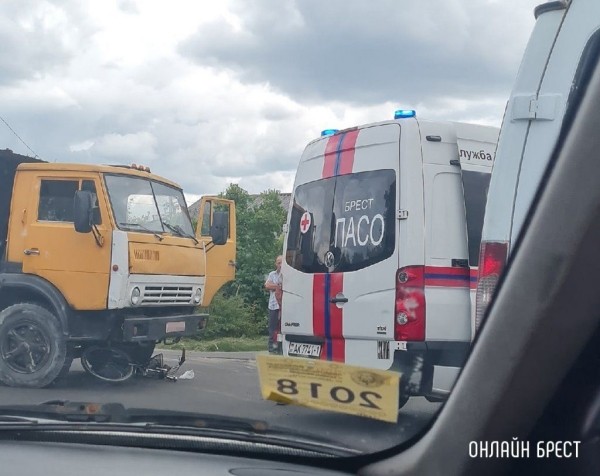 Читатель: В Бресте на Речица женщина попала под машину
Читатель: В Бресте на Речица женщина попала под машину