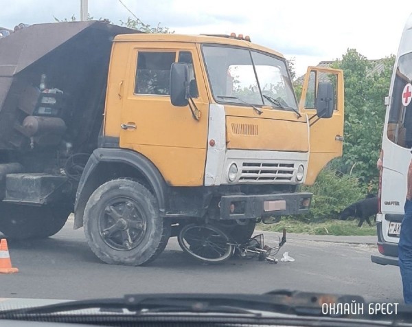 Читатель: В Бресте на Речица женщина попала под машину
Читатель: В Бресте на Речица женщина попала под машину