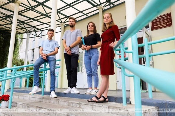 В ожидании 1 сентября: молодые учителя СШ №16 в Бресте готовятся к встрече с учениками В ожидании 1 сентября: молодые учителя СШ №16 в Бресте готовятся к встрече с учениками