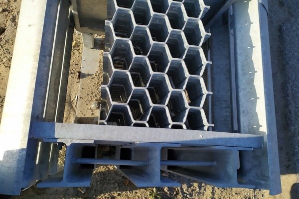 Подробности трагедии в Беларуси. Почему наши ограждения пробивают машины насквозь? Подробности трагедии в Беларуси. Почему наши ограждения пробивают машины насквозь?