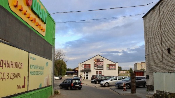 От самореза до инструмента. Большой магазин строительных материалов «А-Центр» компании «АмайзТрейд» открылся в центре Бреста. Почему такие приятные цены?