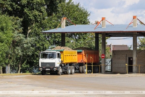 Жабинковский сахарный завод начинает переработку свеклы. Репортаж