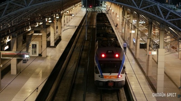 В сентябре грядут очередные изменения в расписании движения поездов по станции «Брест-Центральный» В сентябре грядут очередные изменения в расписании движения поездов по станции «Брест-Центральный»