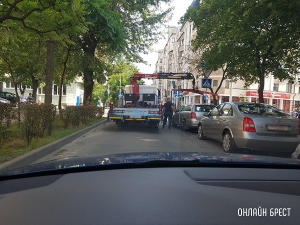 &laquo;Частники&raquo;, на выход! Что изменилось в принудительной эвакуации машин