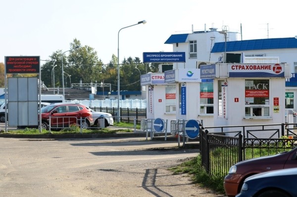 Если вы планируете ехать в Польшу на машине, то делать это надо сейчас. Ситуация на границе