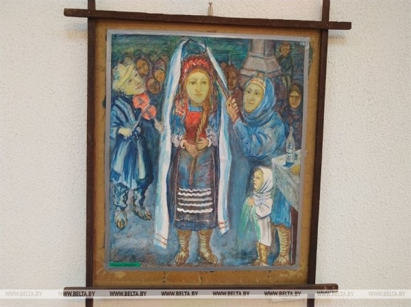 Выставку деревянной скульптуры к 80-летию народного мастера Ивана Супрунчика открыли в Бресте