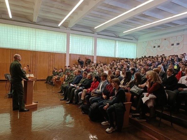 В Бресте проведена рекламно-агитационная работа с выпускными классами из 13 учреждений общего среднего образования города Бреста
В Бресте проведена рекламно-агитационная работа с выпускными классами из 13 учреждений общего среднего образования города Бреста