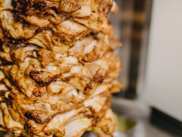 Новинки в меню «Кебаб на болоте» на Киевке: сытные комплексные обеды по доступным ценам и обалденные сезонные напитки Новинки в меню «Кебаб на болоте» на Киевке: сытные комплексные обеды по доступным ценам и обалденные сезонные напитки