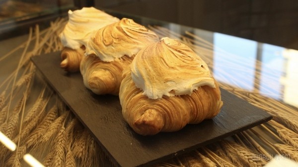 Будешь булочку? Еще бы! Брестская сеть пекарен-кондитерских предлагает вкуснейшую выпечку собственного производства, перед которой невозможно устоять Будешь булочку? Еще бы! Брестская сеть пекарен-кондитерских предлагает вкуснейшую выпечку собственного производства, перед которой невозможно устоять