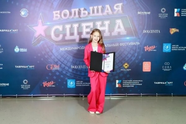 Голос для двух оркестров. Брестчанка успешно совмещает музыку и армию, а еще готовит к большой сцене талантливую ученицу Голос для двух оркестров. Брестчанка успешно совмещает музыку и армию, а еще готовит к большой сцене талантливую ученицу