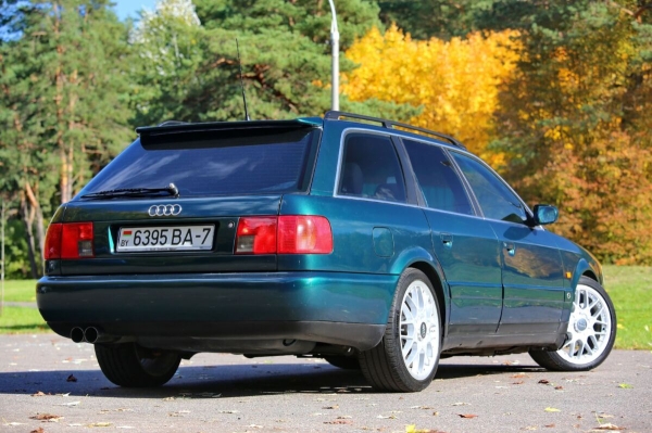 «Дедушка никого к машине не подпускал». История Audi A6 (С4), которая в семье белорусов уже 15 лет