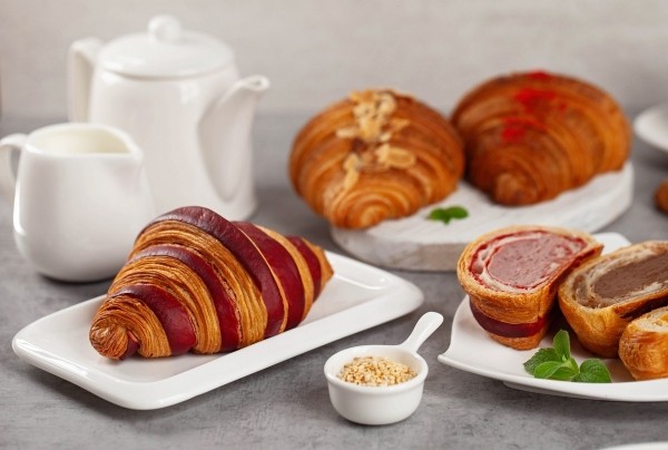 Будешь булочку? Еще бы! Брестская сеть пекарен-кондитерских предлагает вкуснейшую выпечку собственного производства, перед которой невозможно устоять Будешь булочку? Еще бы! Брестская сеть пекарен-кондитерских предлагает вкуснейшую выпечку собственного производства, перед которой невозможно устоять