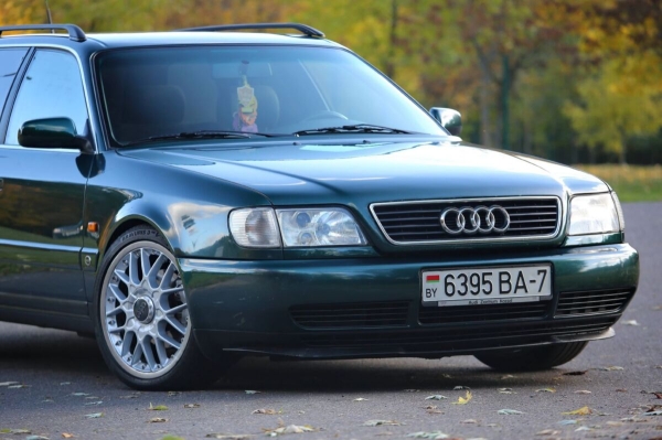 «Дедушка никого к машине не подпускал». История Audi A6 (С4), которая в семье белорусов уже 15 лет