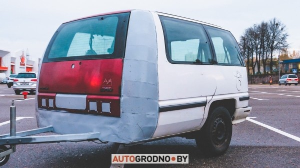 Белорус распилил автомобиль, чтобы сделать из него прицеп