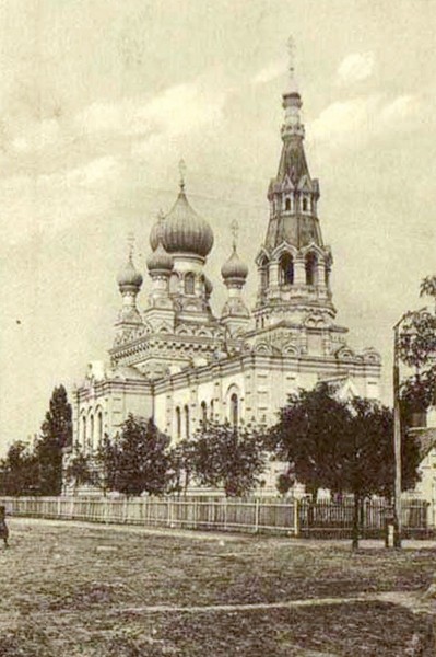 Брест, вид на Свято-Николаевскую Братскую церковь
Брест, вид на Свято-Николаевскую Братскую церковь