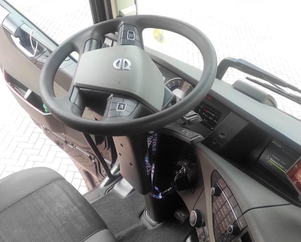 Наташа рулит. Откровения дальнобойщицы из Беларуси о буднях «неженской» профессии