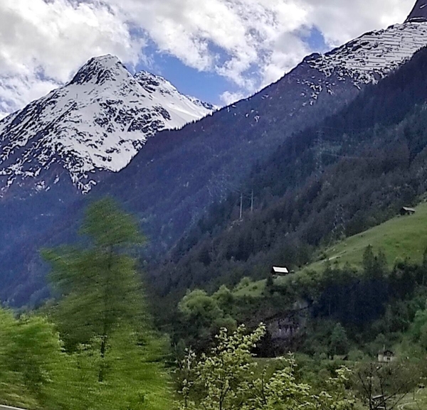 Наташа рулит. Откровения дальнобойщицы из Беларуси о буднях «неженской» профессии