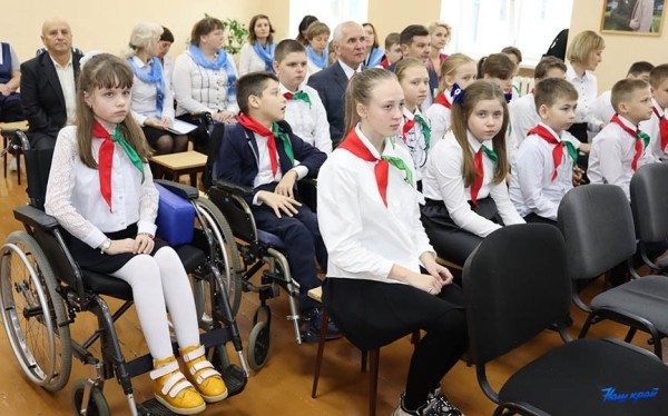 Матери погибших летчиков-героев приехали на вечер их памяти в Барановичи Матери погибших летчиков-героев приехали на вечер их памяти в Барановичи