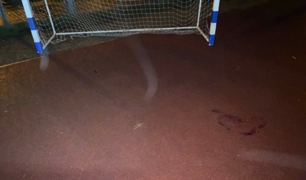 В Беларуси на ребенка упали футбольные ворота. Мальчик в реанимации