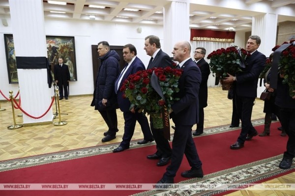 Церемония прощания с Владимиром Макеем