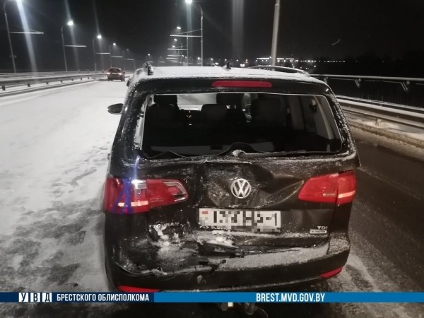 В Бресте за 5 минут произошло три ДТП В Бресте за 5 минут произошло три ДТП