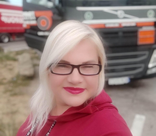 Наташа рулит. Откровения дальнобойщицы из Беларуси о буднях «неженской» профессии