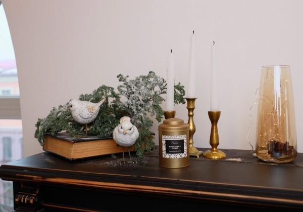 Создавайте новогодний уют со скидками на мебель и декор от AksHome!