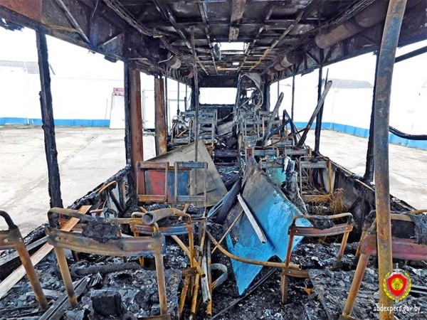 Установлена причина возгорания угнанного автобуса в Барановичах Установлена причина возгорания угнанного автобуса в Барановичах