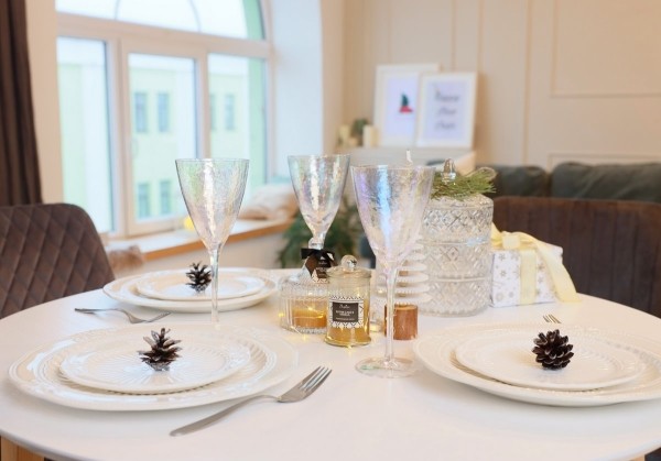 Создавайте новогодний уют со скидками на мебель и декор от AksHome!