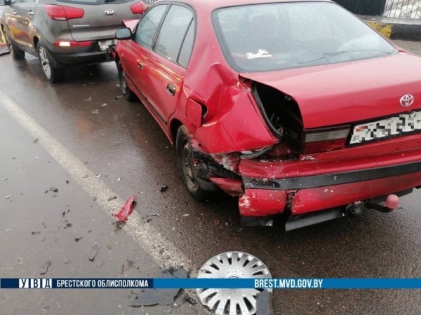 ДТП с участием нескольких автомобилей произошло в Бресте ДТП с участием нескольких автомобилей произошло в Бресте