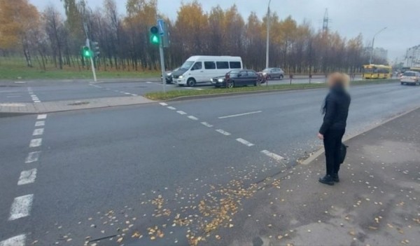 Велосипедист сбил пенсионерку на пешеходном переходе скрылся. Ему предъявлено обвинение