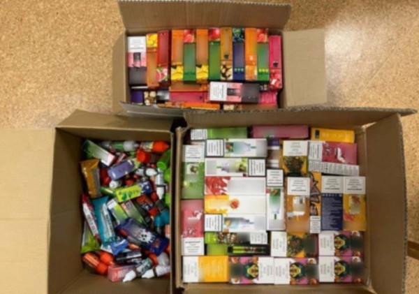 19-летнему парню грозит штраф до 100 базовых величин за незаконную продажу электронных сигарет в интернете 19-летнему парню грозит штраф до 100 базовых величин за незаконную продажу электронных сигарет в интернете