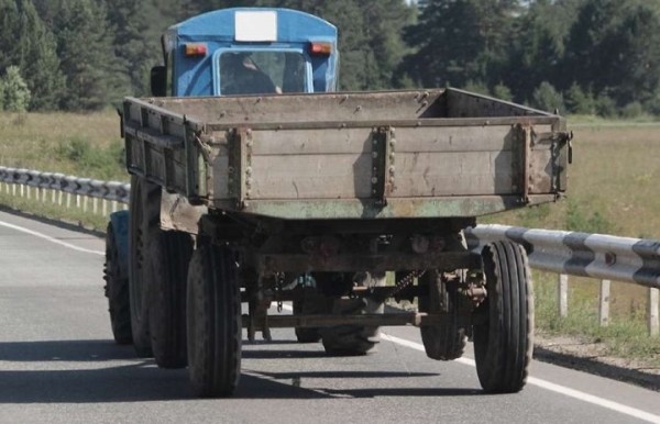 «Нужна предоплата на лечение тёщи». Белоруска поверила продавцу трактора и потеряла крупную сумму денег