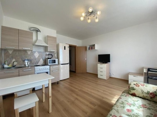 Белоруска сдала квартиру «приличному бизнесмену», а осталась без денег и с долгом за коммуналку