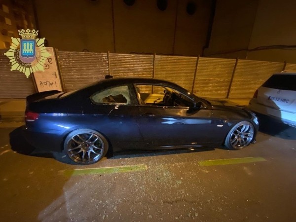 А вы как бы поступили? Отец разбил BMW сына, чтобы тот не садился за руль пьяным