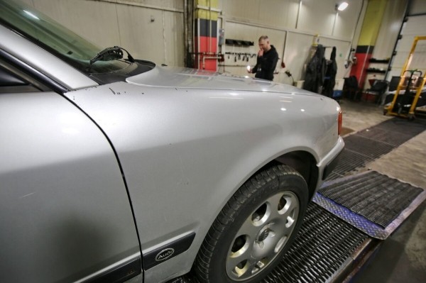 «Купил за $2 250 и горя не знаю!». Белорус о владении Audi 100 (C4) выпуска 1993 года «Купил за $2 250 и горя не знаю!». Белорус о владении Audi 100 (C4) выпуска 1993 года