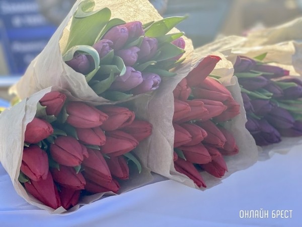 Небывалые скидки на розы: мошенники к 8 Марта придумали новую схему обмана Небывалые скидки на розы: мошенники к 8 Марта придумали новую схему обмана