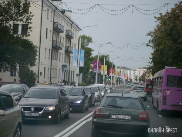 Год назад и сегодня: как изменились цены на популярные авто в Беларуси?