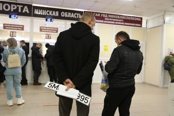 Перекупы-нелегалы придумали схему, как уйти от безналичного расчёта. Разбирались, в чём суть