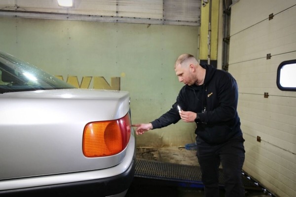 «Купил за $2 250 и горя не знаю!». Белорус о владении Audi 100 (C4) выпуска 1993 года «Купил за $2 250 и горя не знаю!». Белорус о владении Audi 100 (C4) выпуска 1993 года