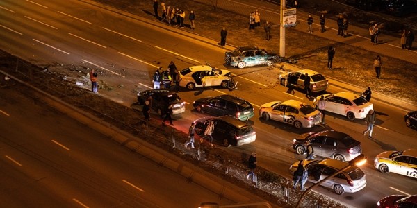 Обнародовано видео смертельной аварии с участием Subaru и девушки. Видео не для впечатлительных